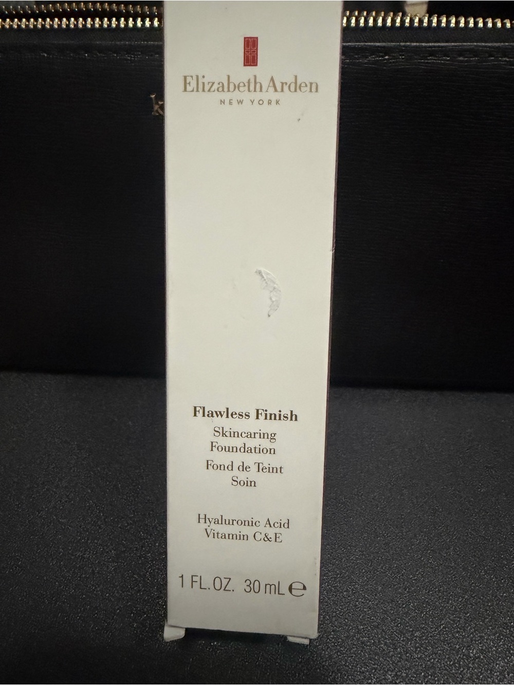 Elizabeth Arden Flawless Finish Foundation — Color 100C